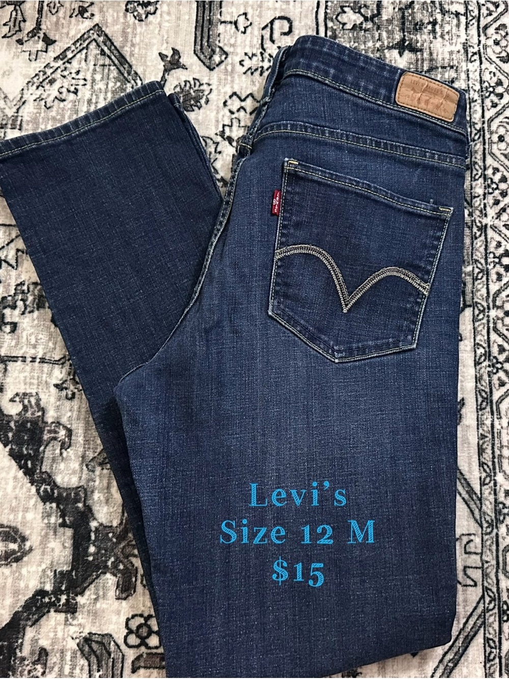 Levi's Women's Dark Blue Straight Leg Jeans